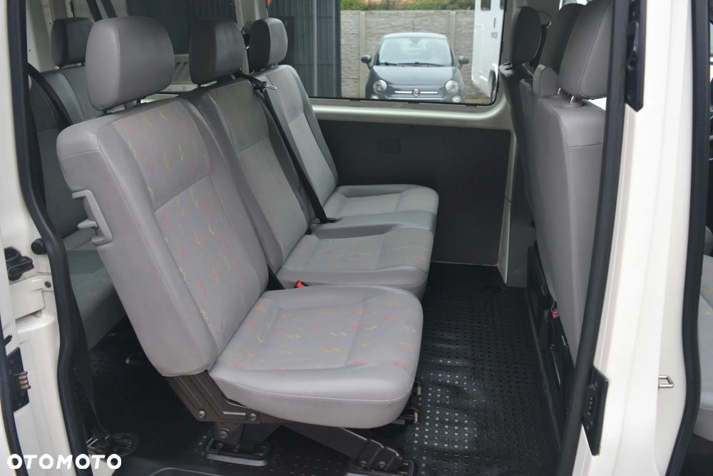 Volkswagen Transporter - 15