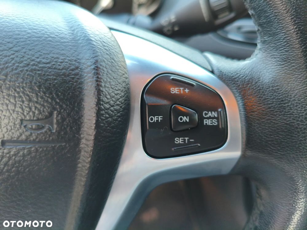 Ford Fiesta - 10