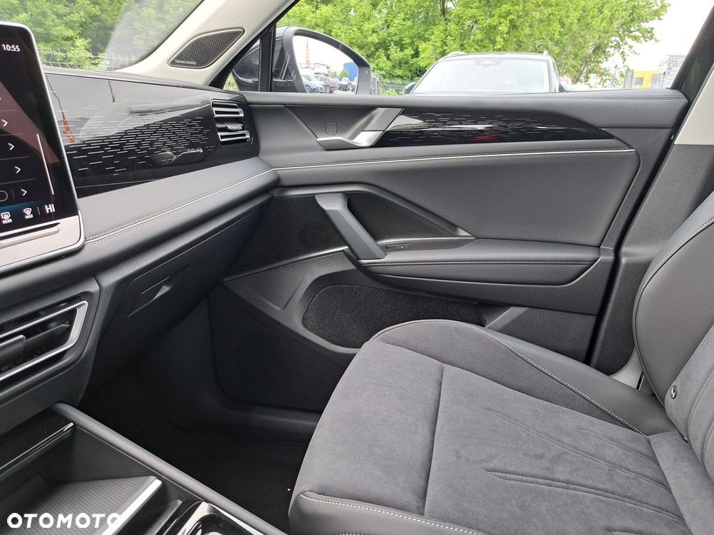 Volkswagen Tiguan 2.0 TDI Elegance DSG - 22