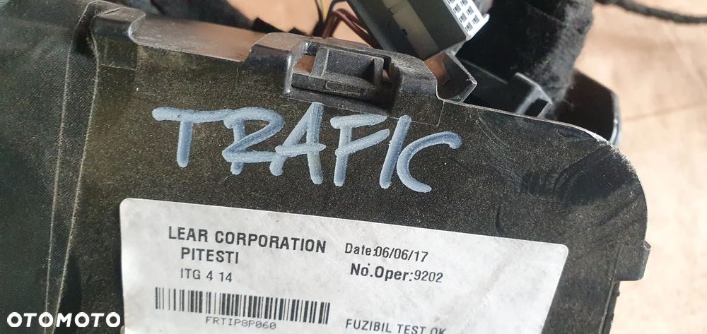 Wiązka instalacja silnika kabiny Renault Trafic III Vivaro B 1.6 DCI CDI 93460519 240141985R - 17