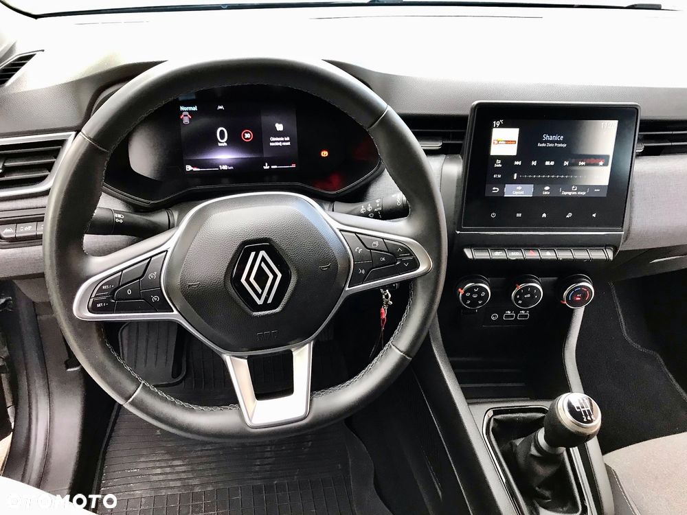 Renault Clio TCe 90 EVOLUTION - 11