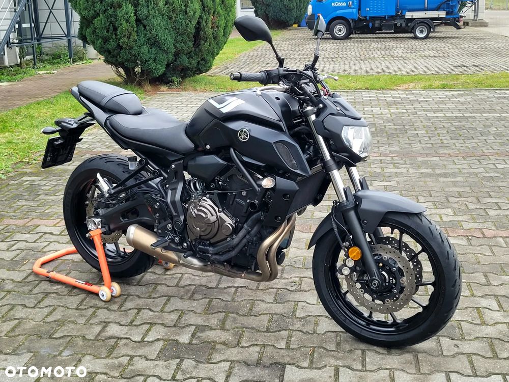 Yamaha MT - 20