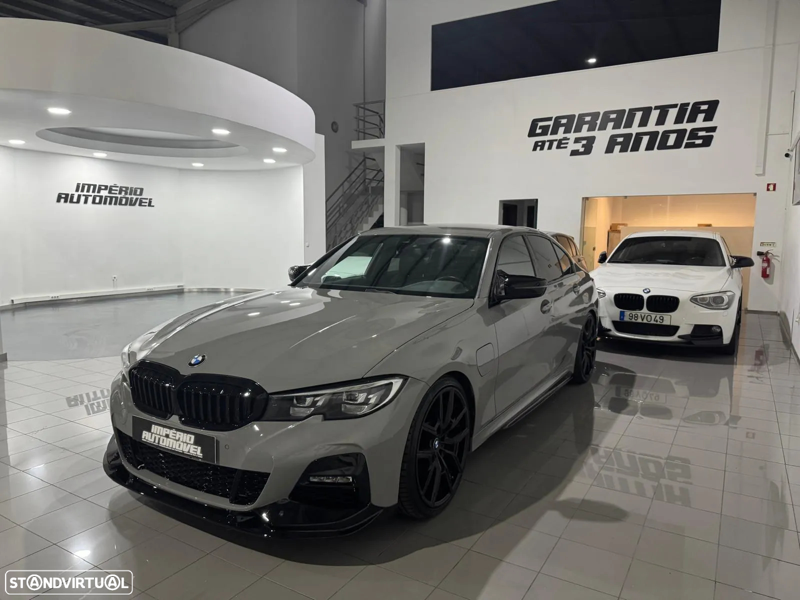 BMW 330 e Auto - 11