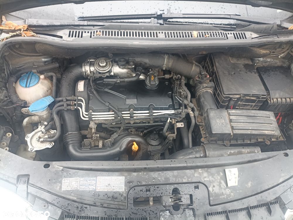 Volkswagen Touran - 3