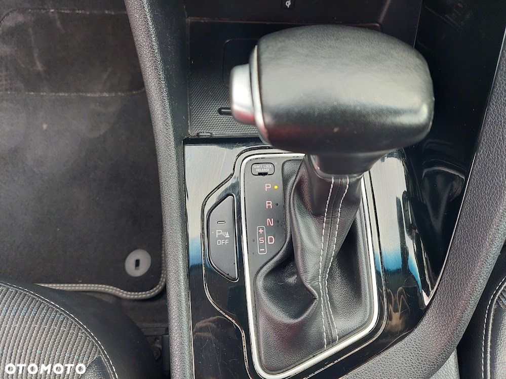 Kia Niro 1.6 GDI 2WD Vision - 12