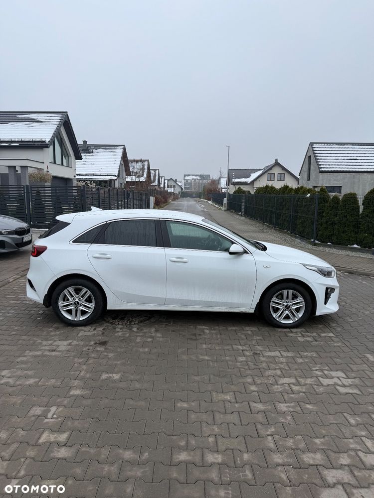 Kia Ceed 1.6 CRDi SCR M - 4