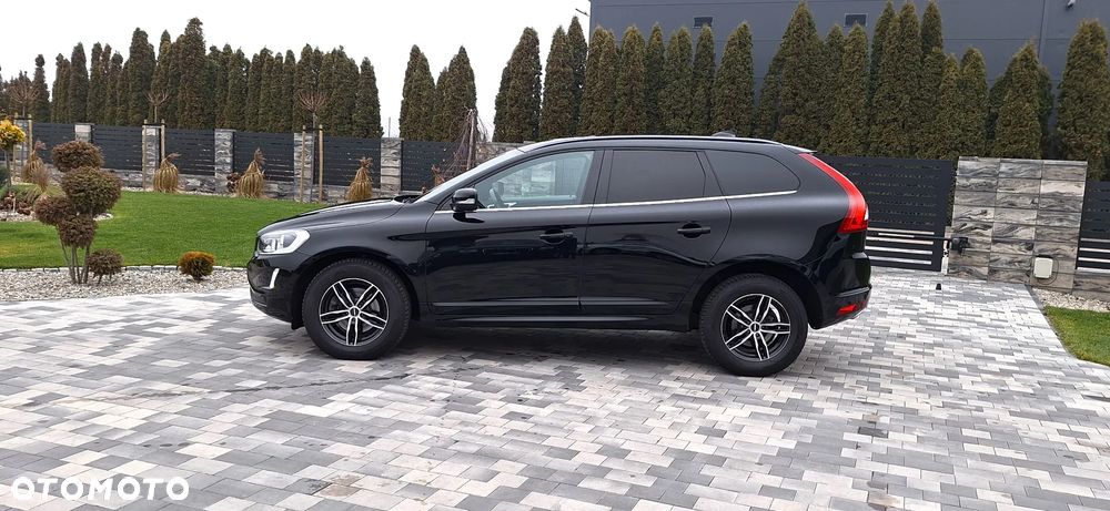 Volvo XC 60 D4 AWD Geartronic Momentum - 11