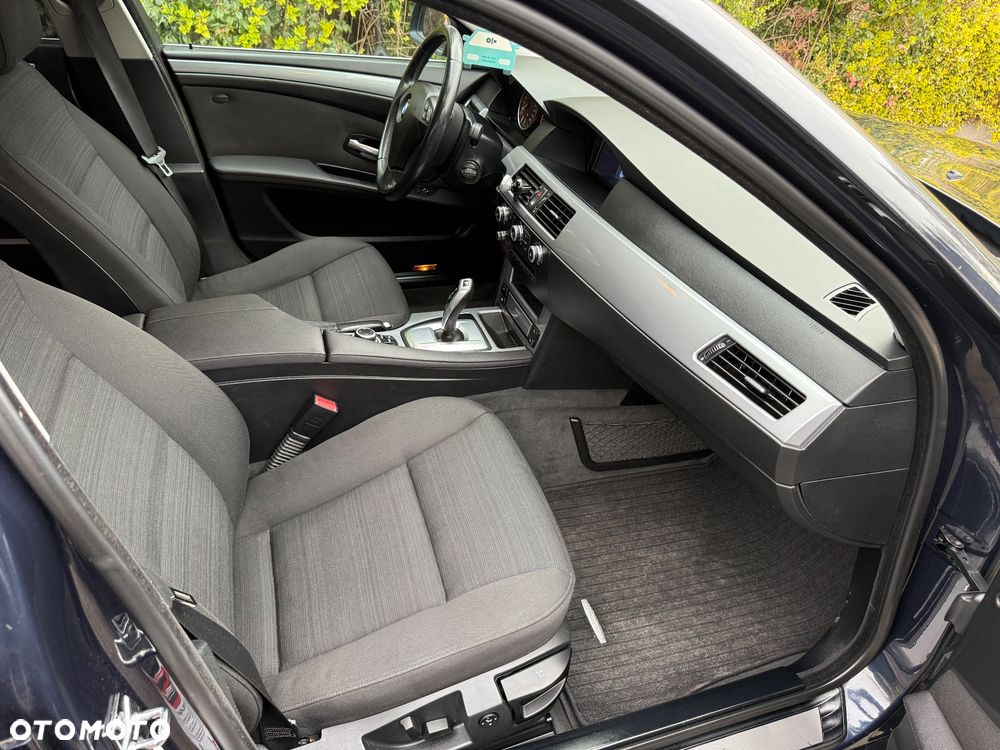 BMW Seria 5 520d Edition Exclusive - 30
