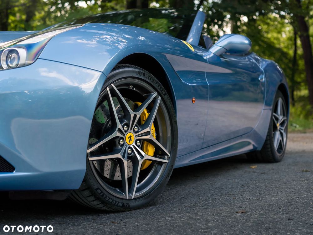 Ferrari California T - 19