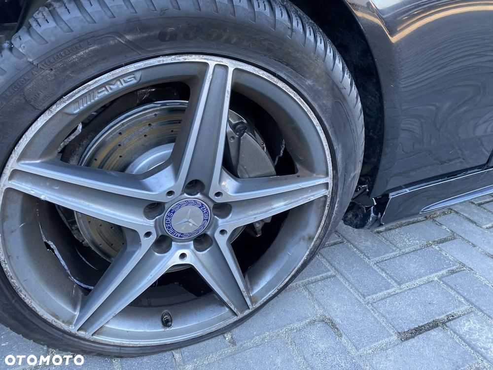 Mercedes-Benz Klasa C 220 (BlueTEC) d 7G-TRONIC AMG Line - 26