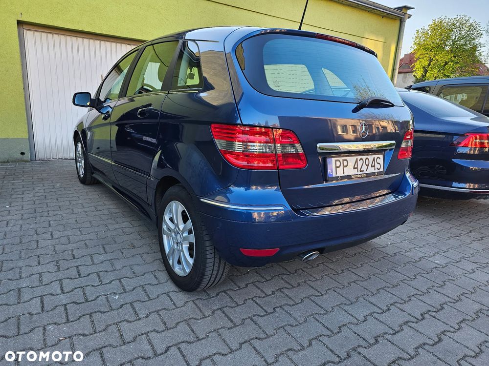 Mercedes-Benz Klasa B 180 CDI DPF Special Edition - 25