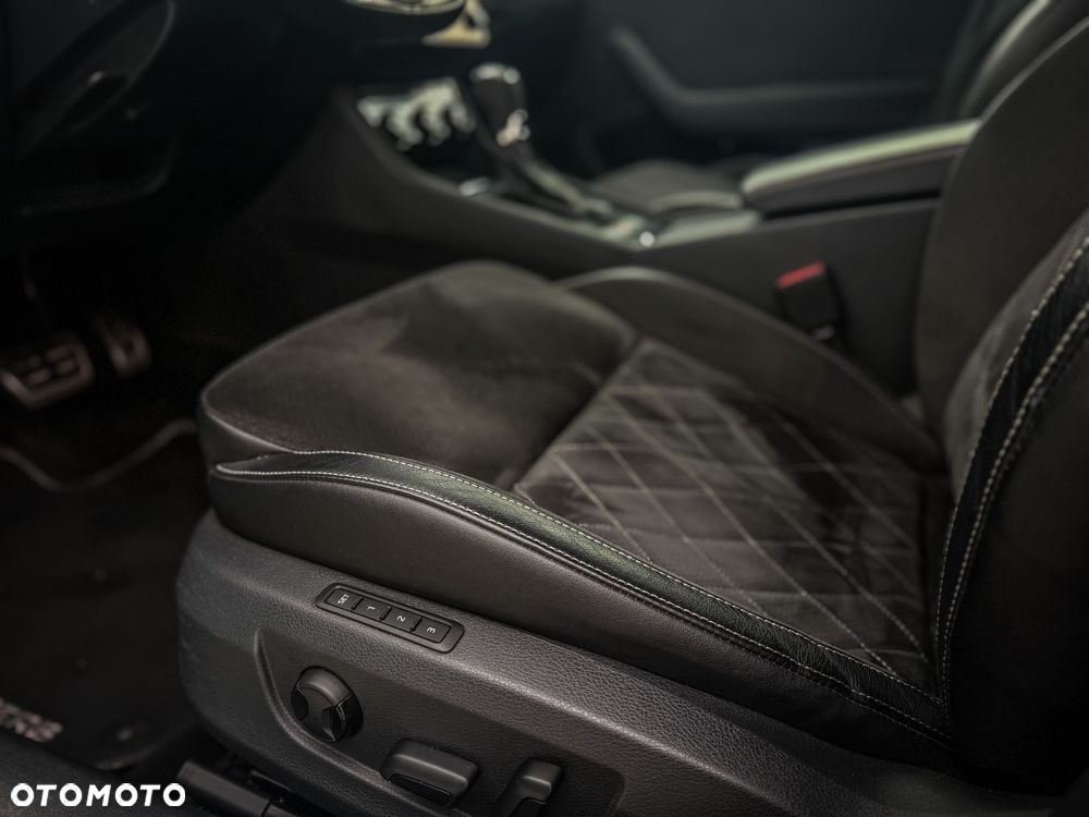 Skoda Superb 2.0 TSI Sportline DSG - 8