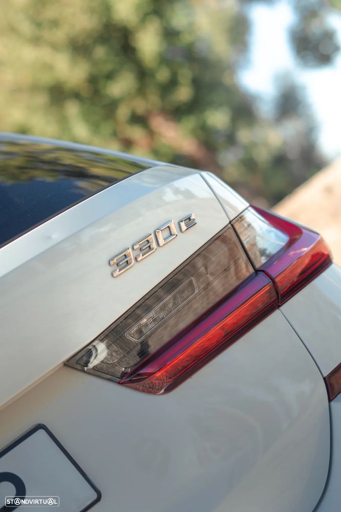 BMW 330 e Aut. M Sport - 11