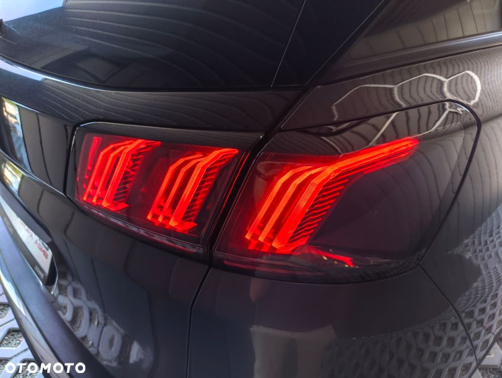 Peugeot 3008 1.5 BlueHDi Allure Pack S&S EAT8 - 23