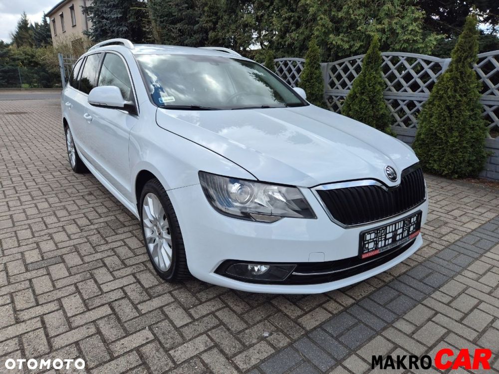 Skoda Superb 2.0 TDI DSG Ambition - 4