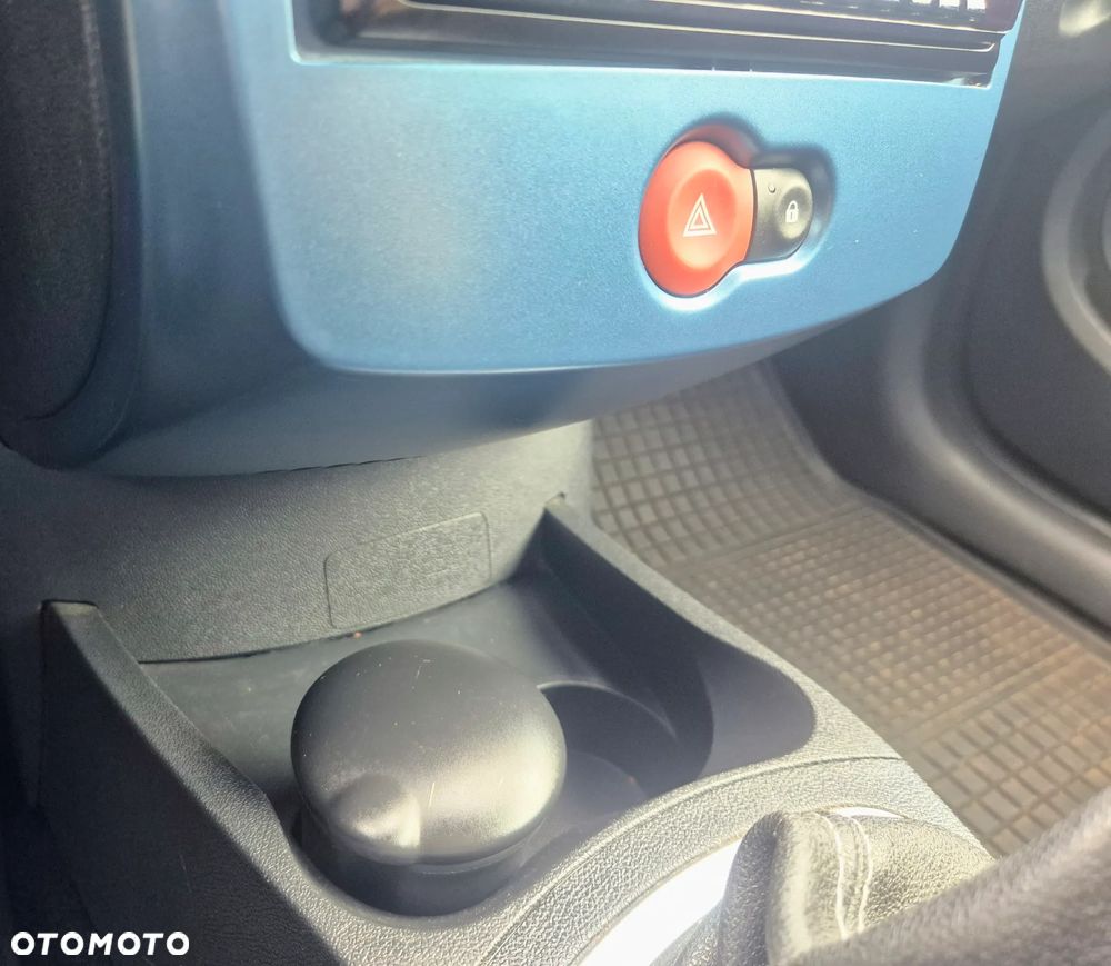 Renault Clio - 25