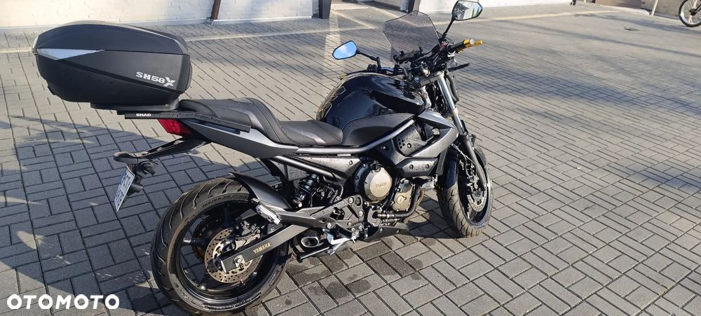 Yamaha XJ - 6