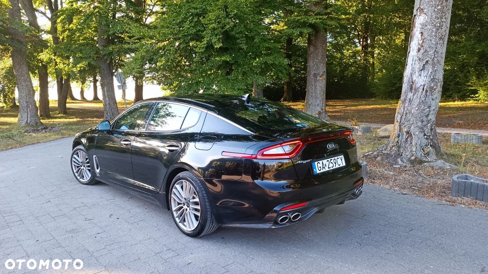 Kia Stinger 2.0 T-GDI GT Line - 1