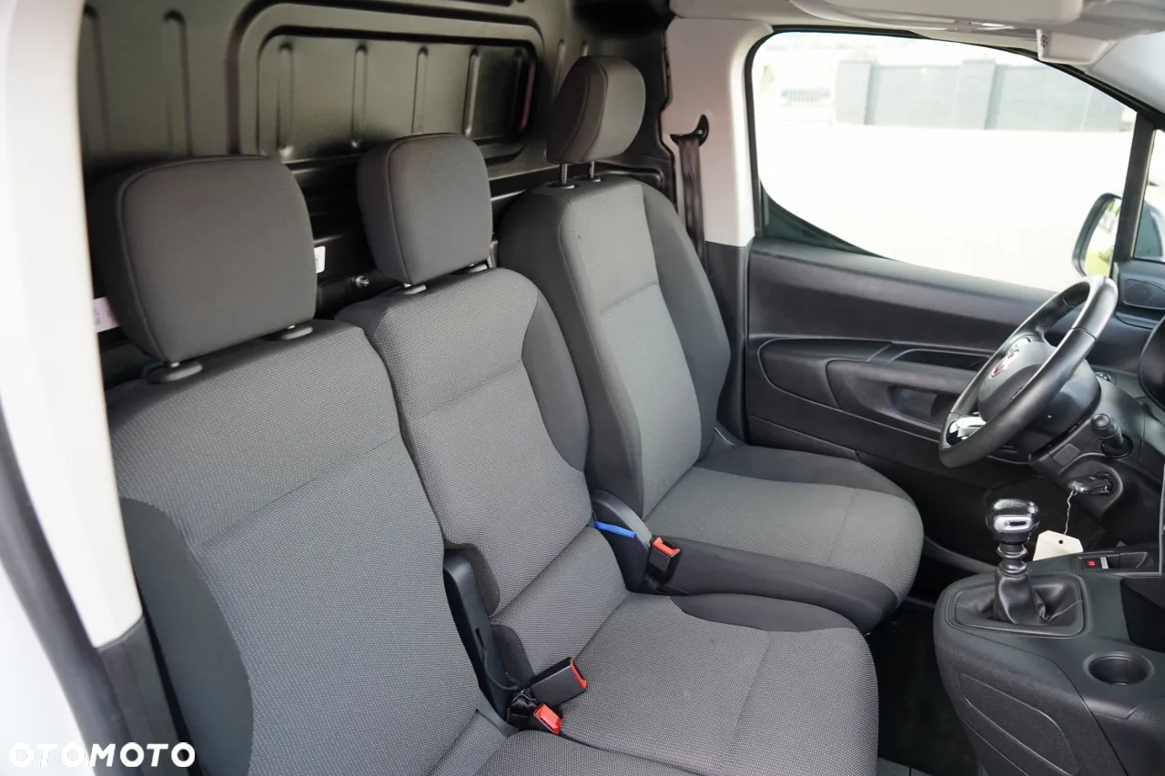 Fiat DOBLO  / FURGON / BLASZAK / 2023 R  / SPROWADZONY - 33