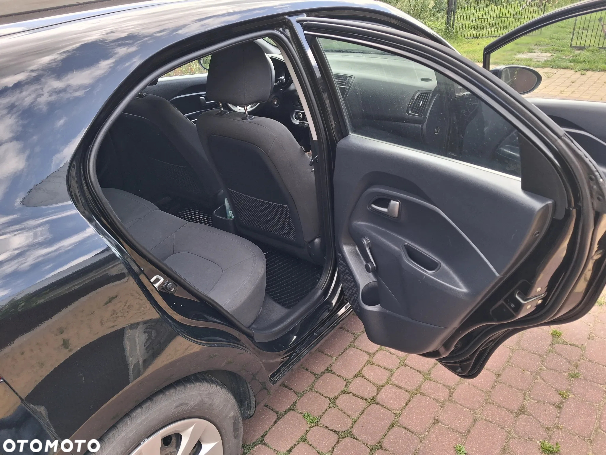 Kia Rio 1.2 M - 9