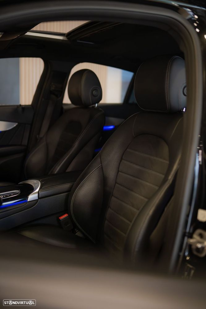 Mercedes-Benz GLC 300 de Coupe 4Matic 9G-TRONIC AMG Line - 4