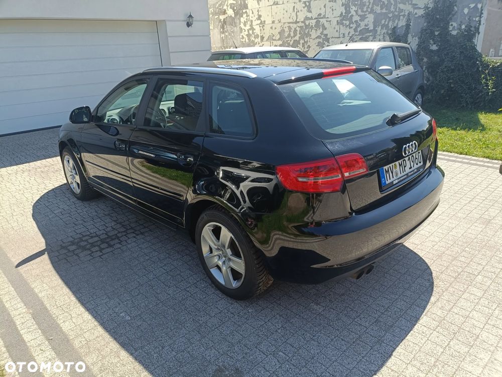 Audi A3 Sportback 1.4 TFSI Ambiente - 3