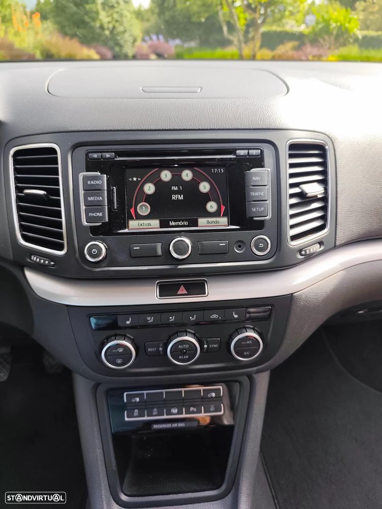 VW Sharan 2.0 TDI Highline - 21