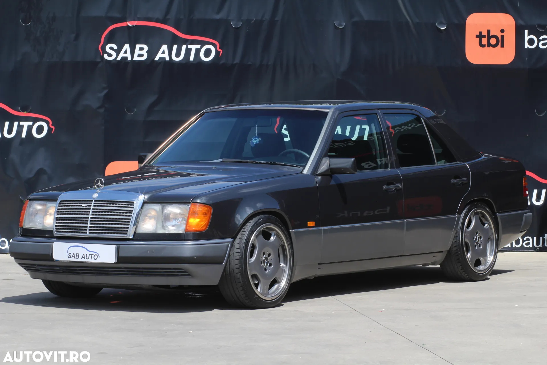 Mercedes-Benz E - 3