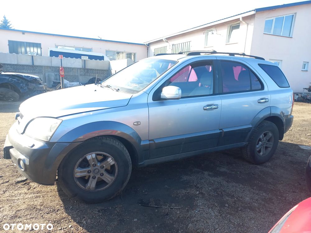 Kia Sorento 2.5 crdi 04r 5x139.7 alufelgi koła opony 245/70/16 - 3