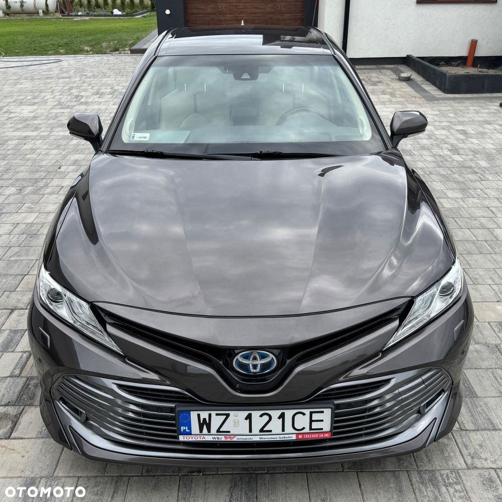 Toyota Camry 2.5 Hybrid Executive CVT - 2