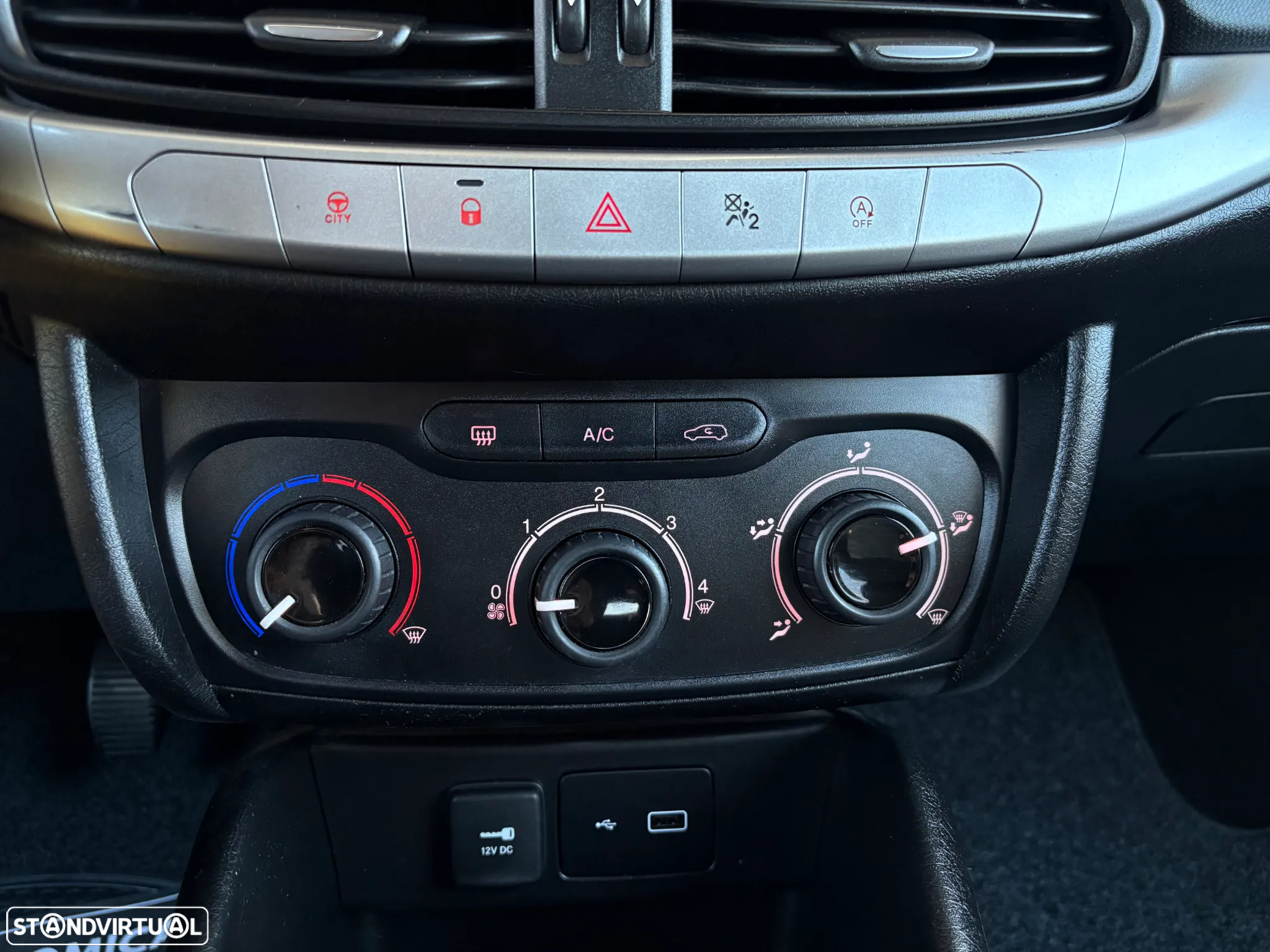 Fiat Tipo 1.3 M-Jet Lounge Tech - 17