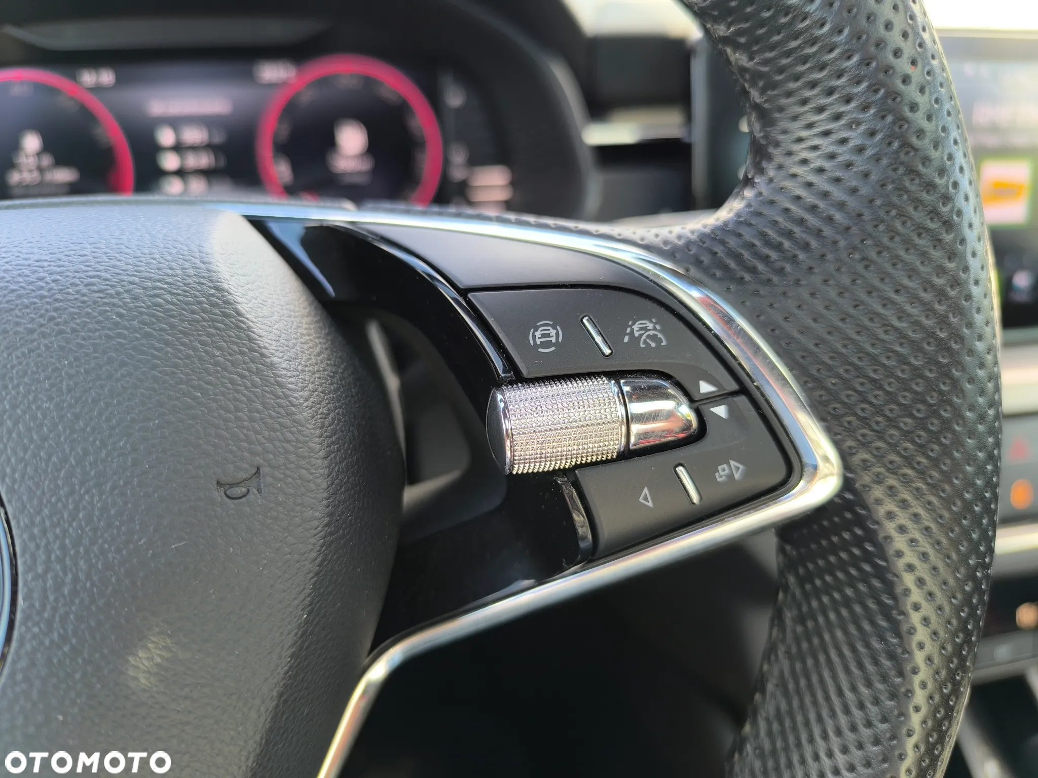 Skoda Kamiq 1.0 TSI Monte Carlo DSG - 18