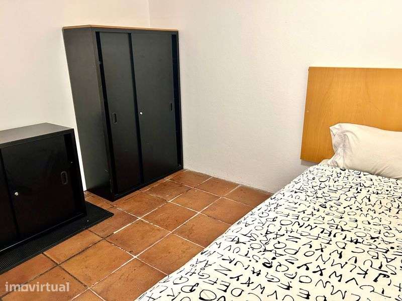 Trespasse AL de Quartos em Custoias/Matosinhos - Grande imagem: 4/5