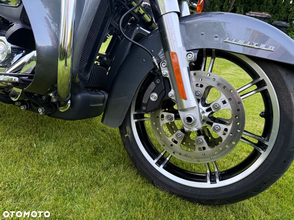 Harley-Davidson Touring Ultra Limited - 18