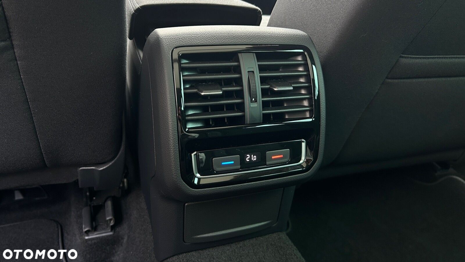 Volkswagen Passat 1.5 TSI EVO Business - 14