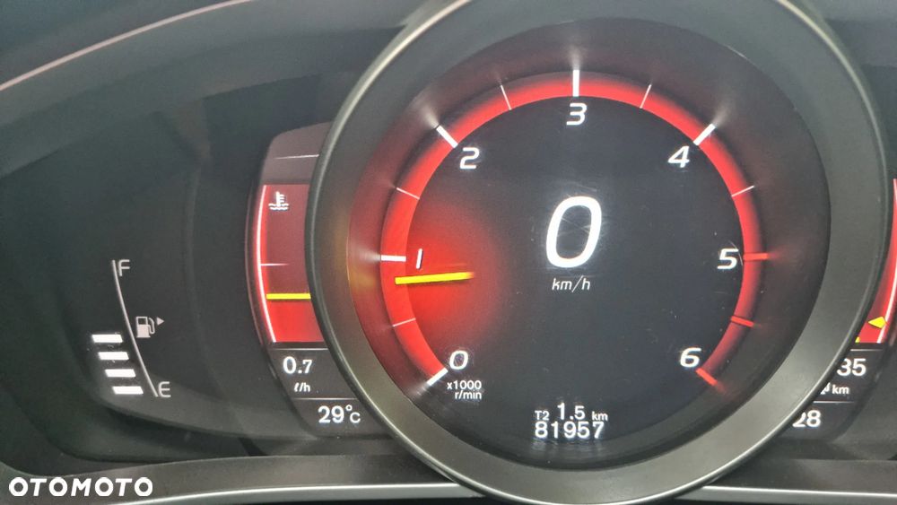 Volvo V40 - 13