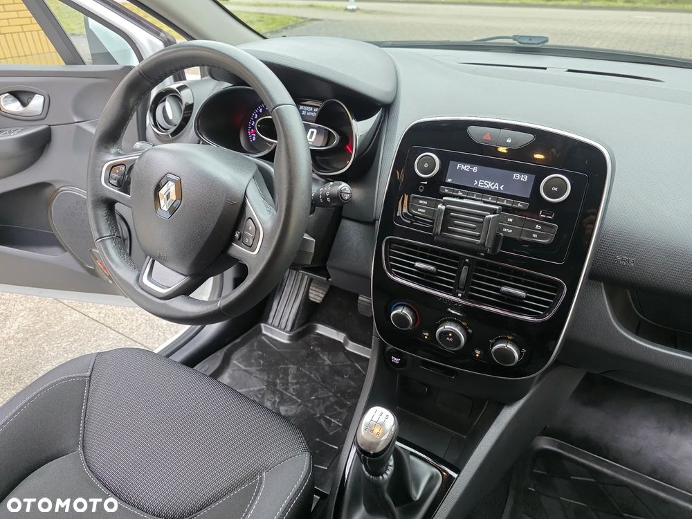 Renault Clio 1.2 16V Life - 14