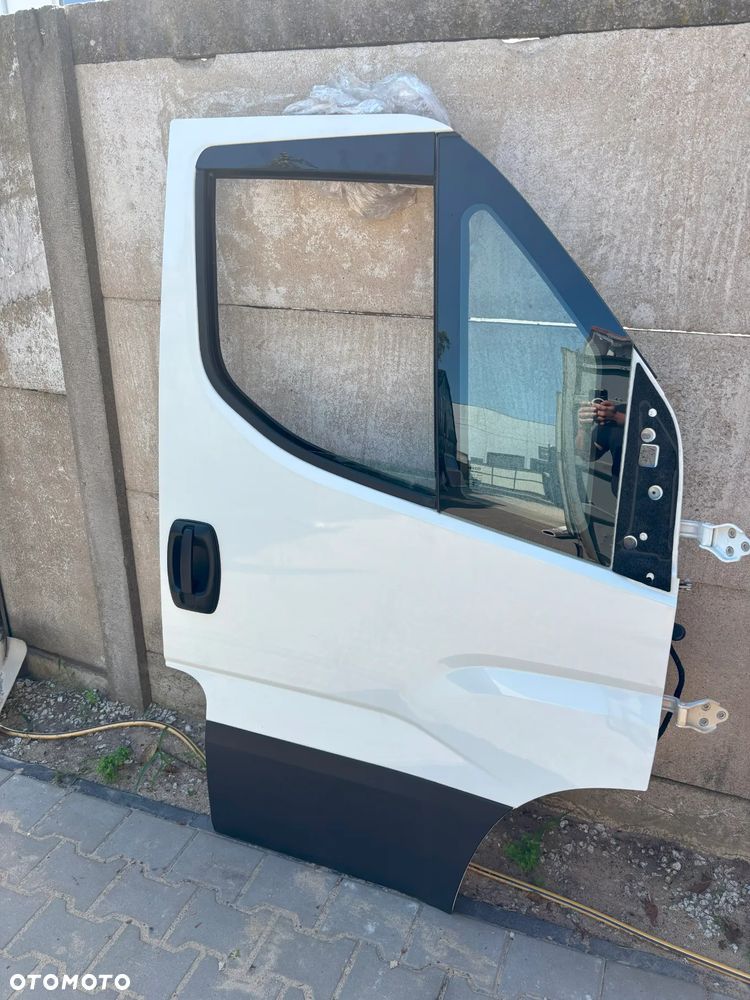 Iveco Daily 2019-derzwi przednie kompletne lewe prawe - 3