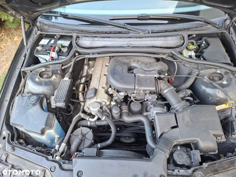 BMW Seria 3 - 12