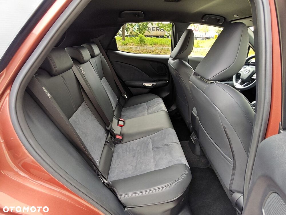 Lexus LBX 1.5 Hybrid Original Edition - 16