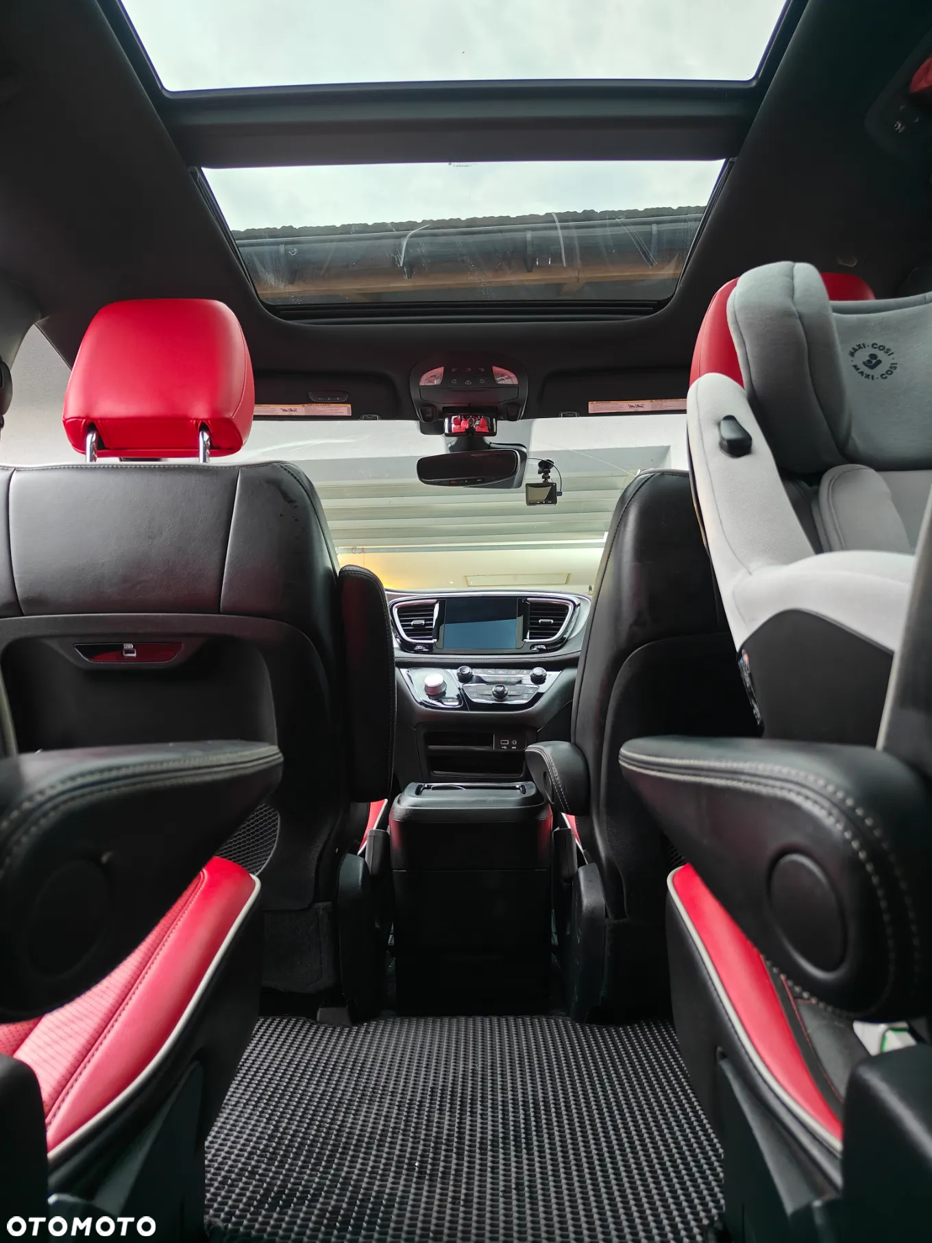 Chrysler Pacifica - 19