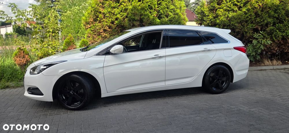 Hyundai i40 Kombi 1.7 CRDi DCT Premium - 8