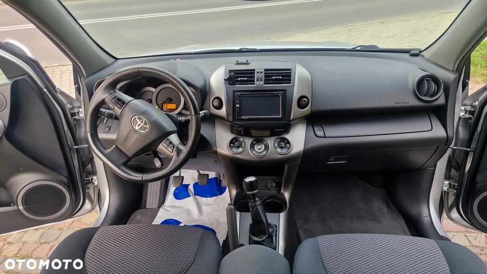 Toyota RAV4 2.2 D-4D 4x4 Travel - 12