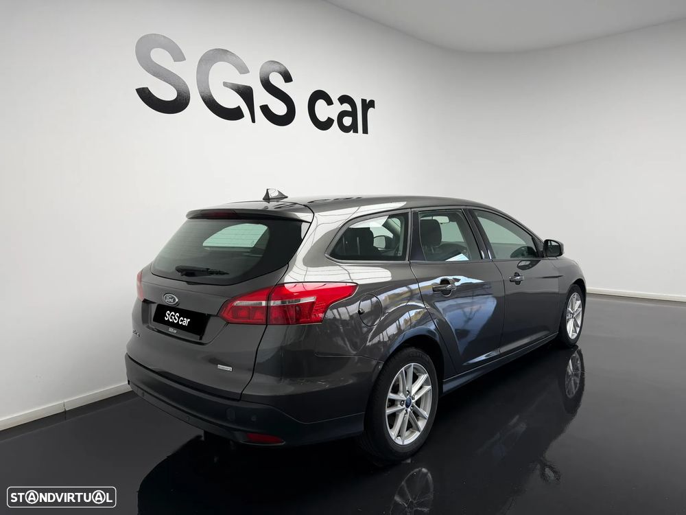Ford Focus SW 1.0 EcoBoost S&S Trend - 4