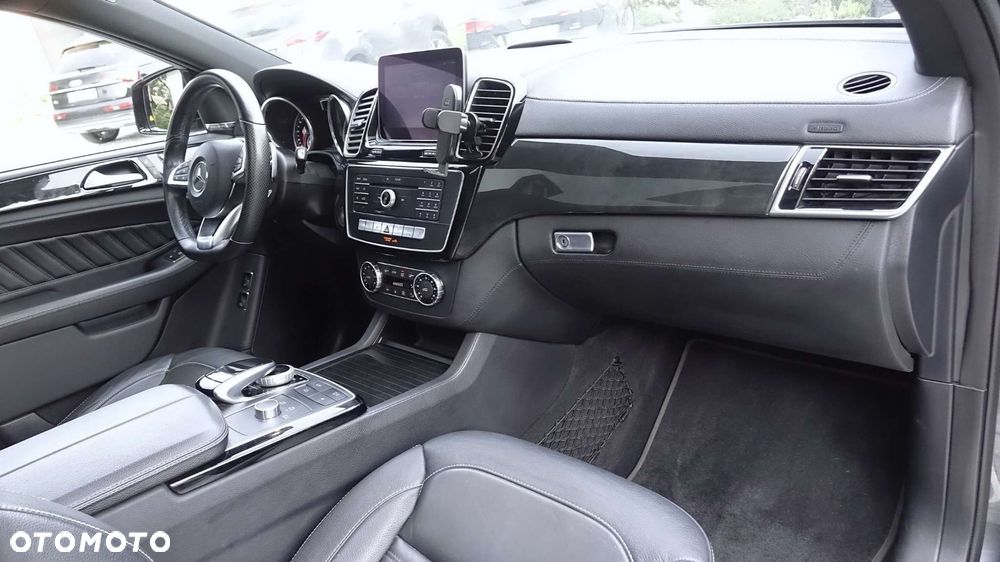 Mercedes-Benz GLE - 7