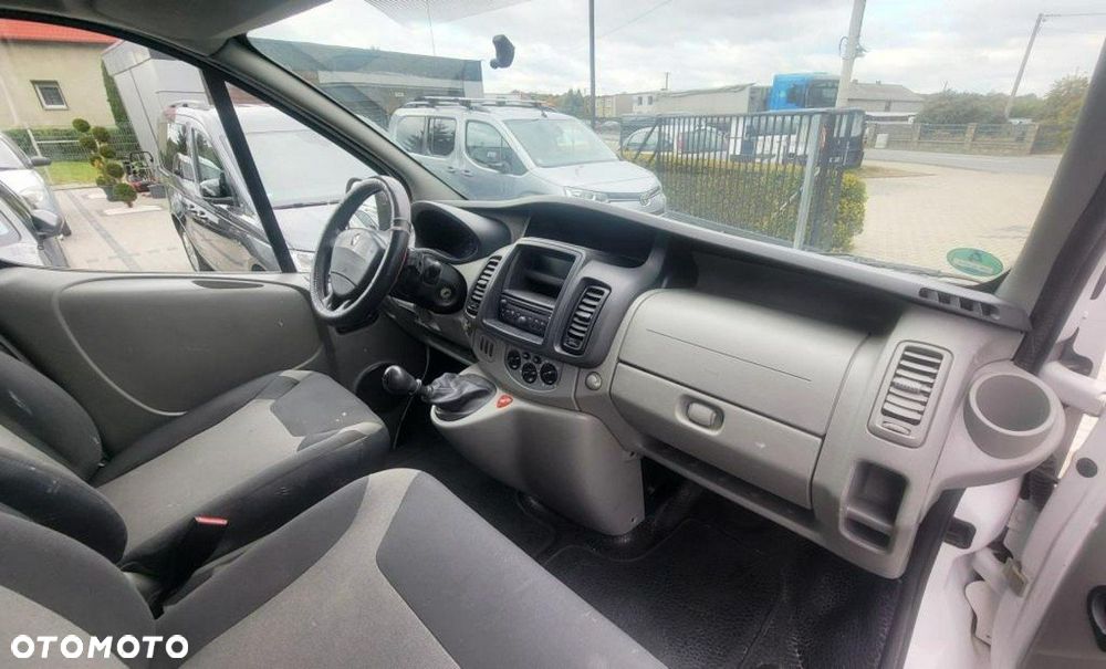 Renault Trafic - 9