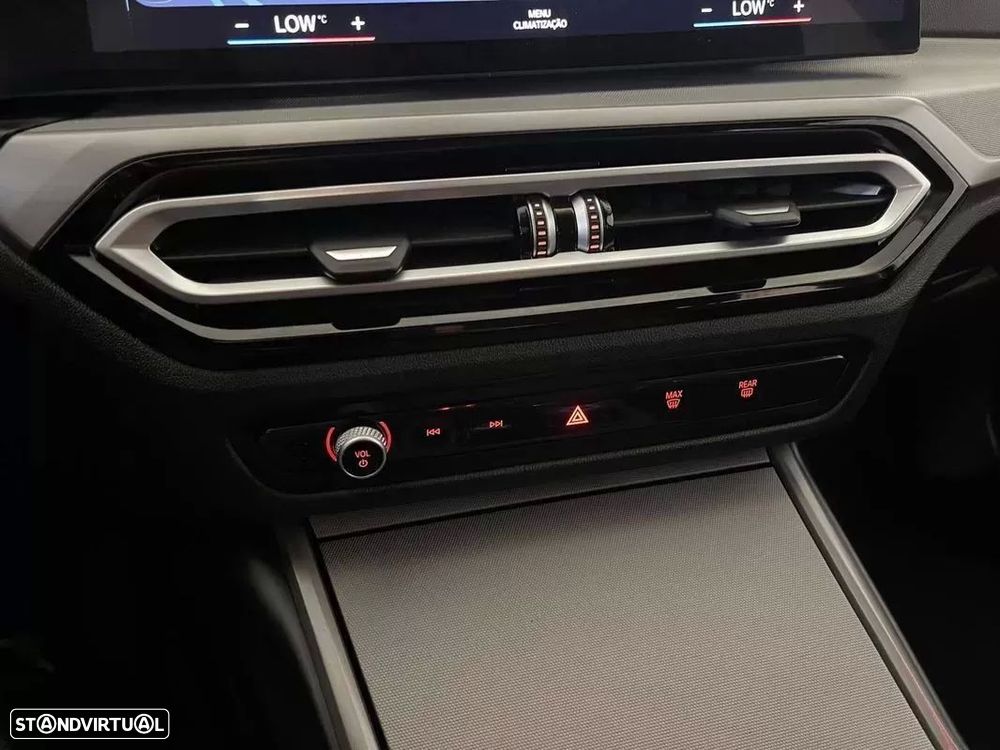 BMW 318 d Auto - 30