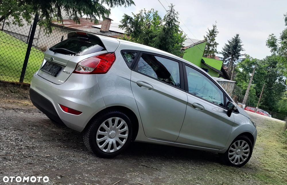 Ford Fiesta - 23