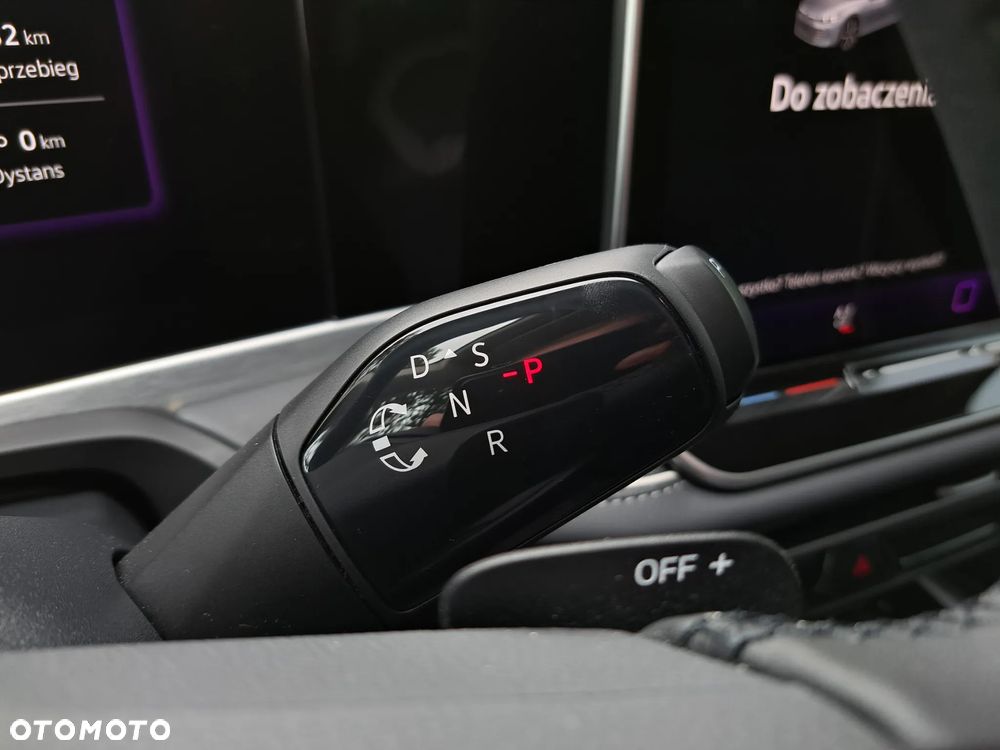 Volkswagen Passat 2.0 TDI SCR Elegance DSG - 23