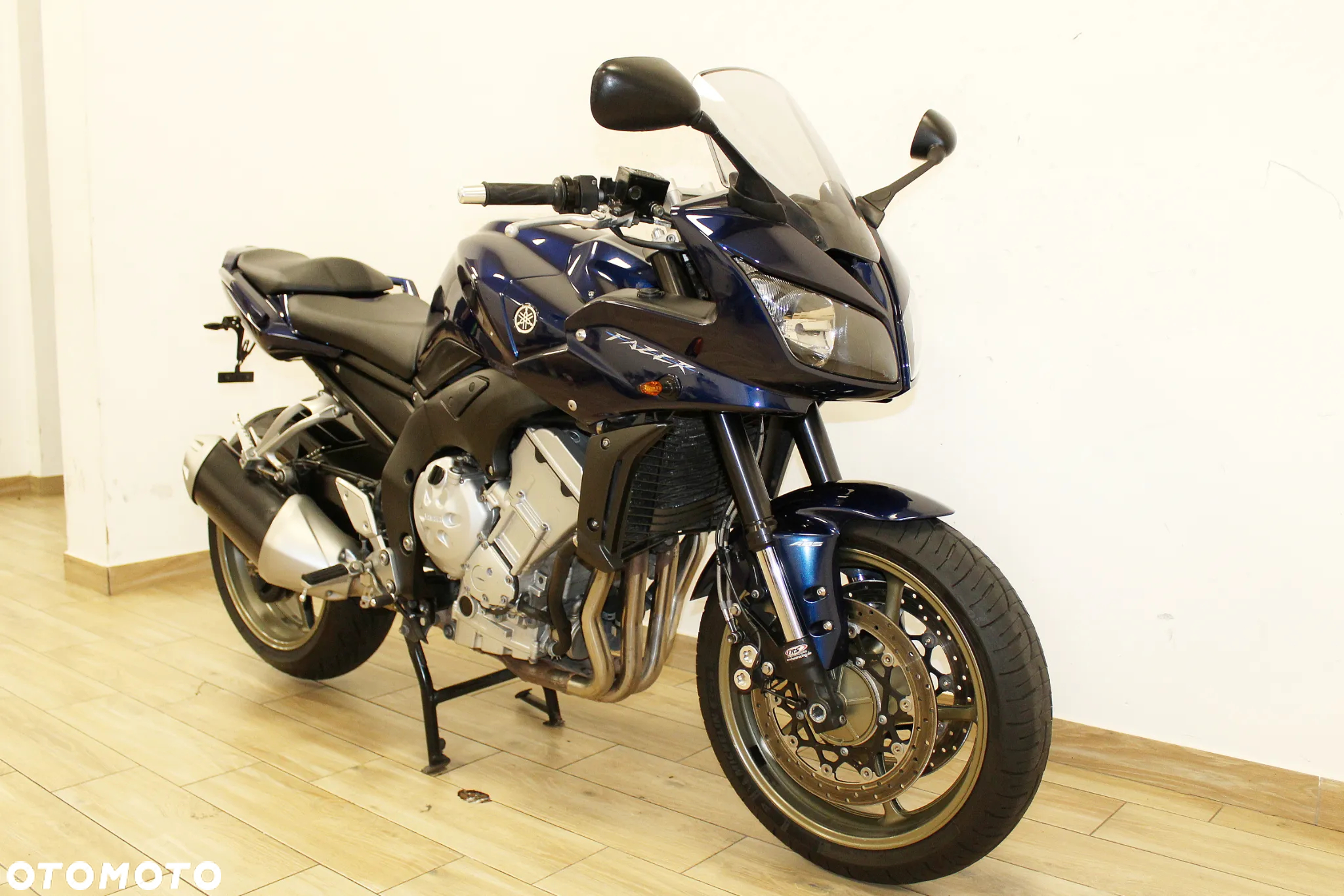 Yamaha FZ - 2